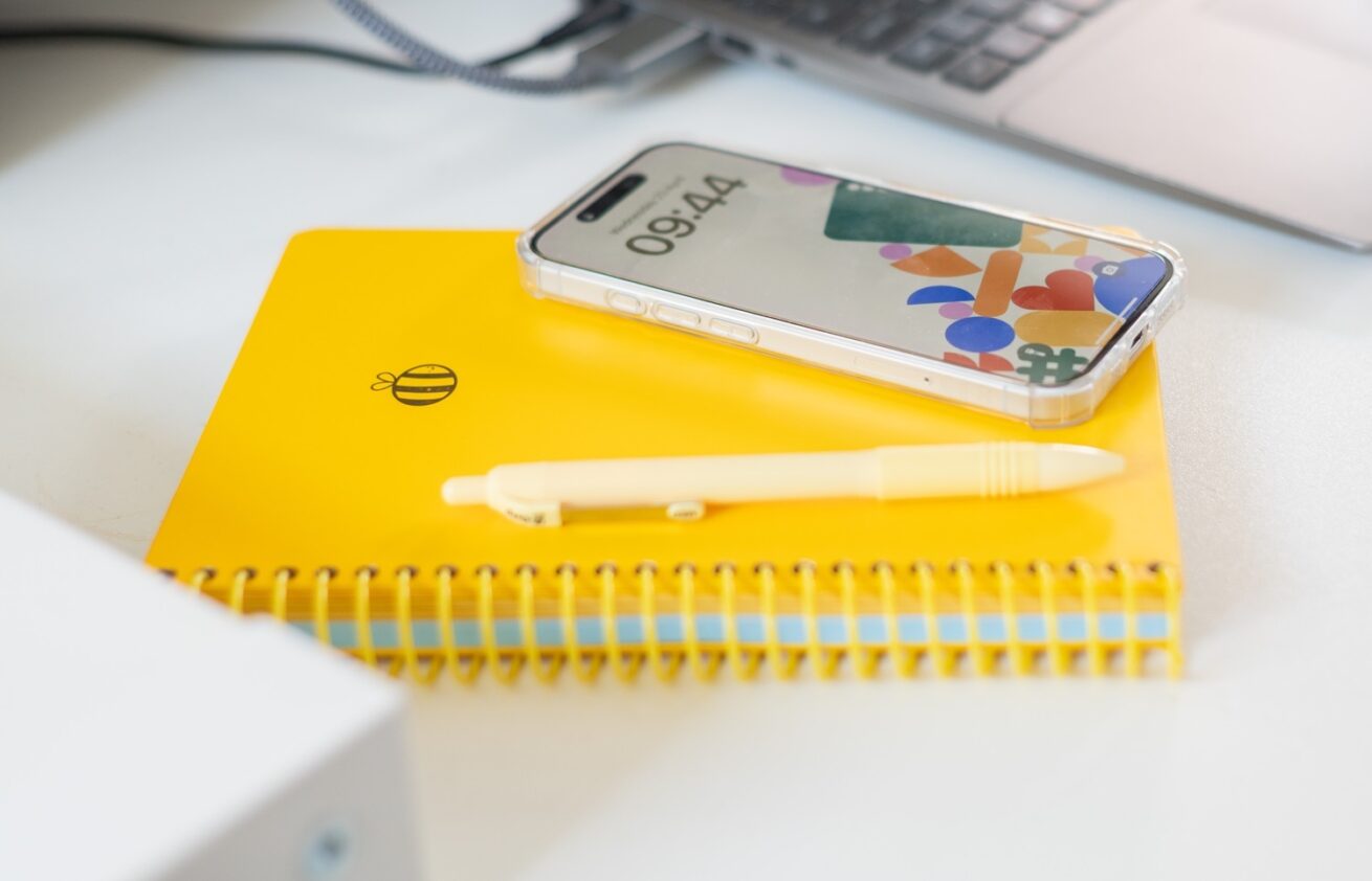 The difference between organic vs paid social media